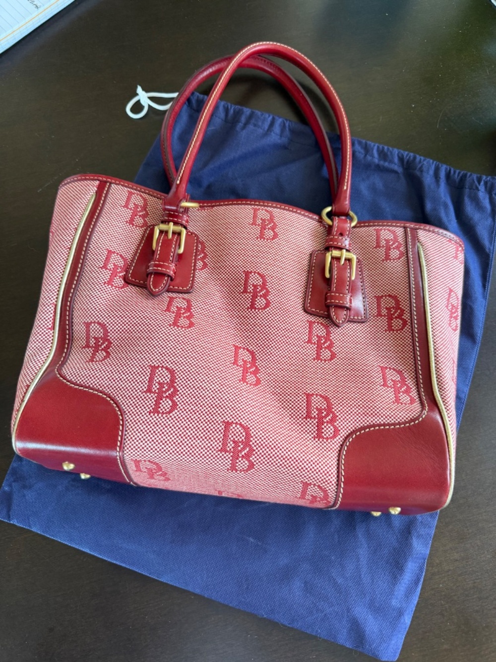 Dooney and Bourke tote with dust bag red - Picture 2 of 10